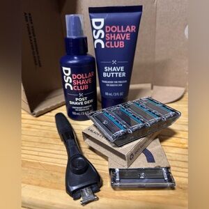 Dollar shave club set